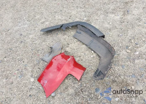 2018 Ford Focus Se z USA, uszkodzony, nr VIN 1FADP3F29JL319037